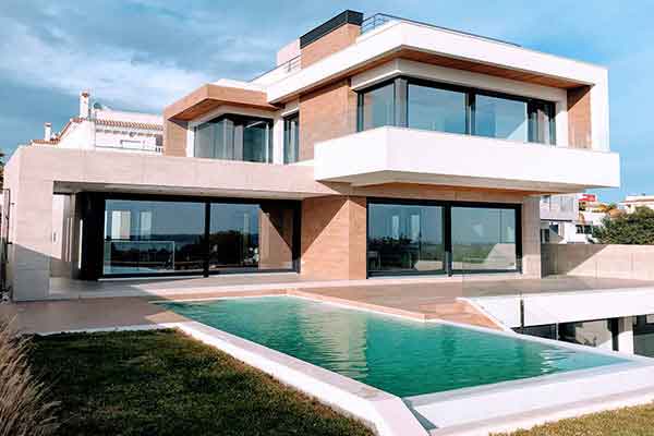 Luxury villa property