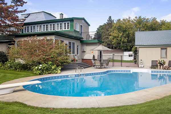 Commercial office property