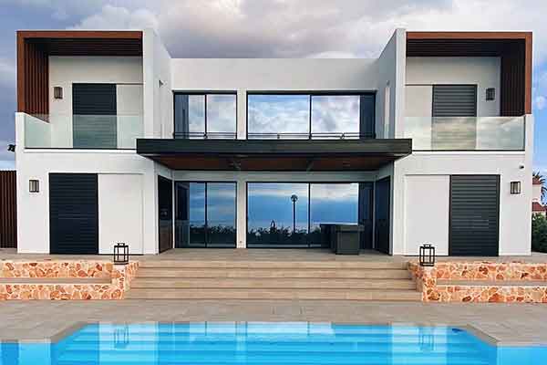 Retail shop property